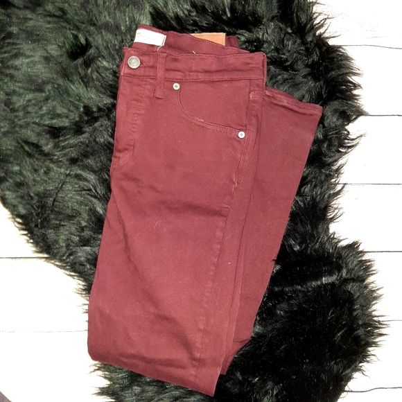 Madwell 9" High Rise Skinny Jeans in Burgundy - Picture 3 of 12